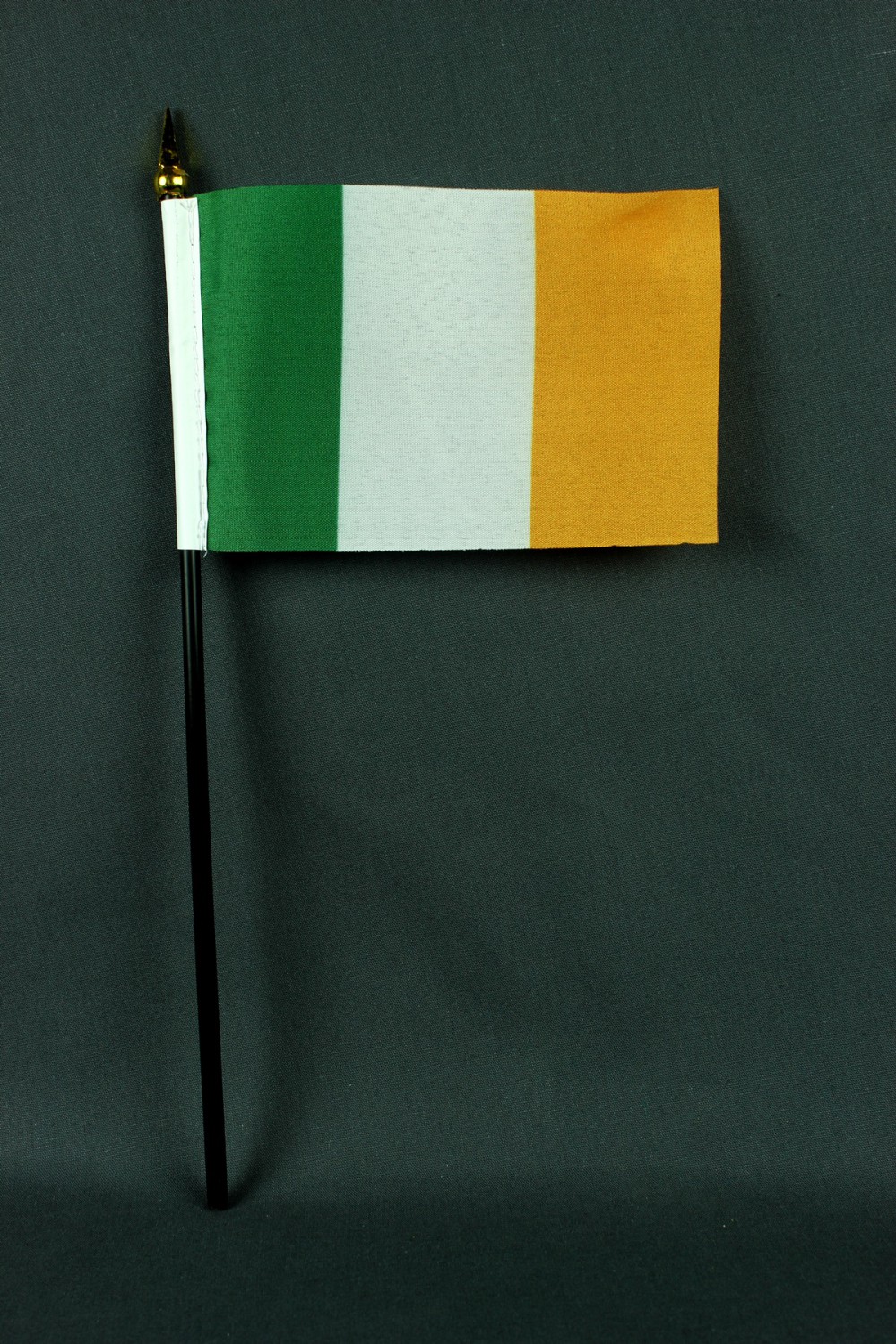 Kleine Tischflagge Irland 10x15 cm optional mit Tischfähnchenständer