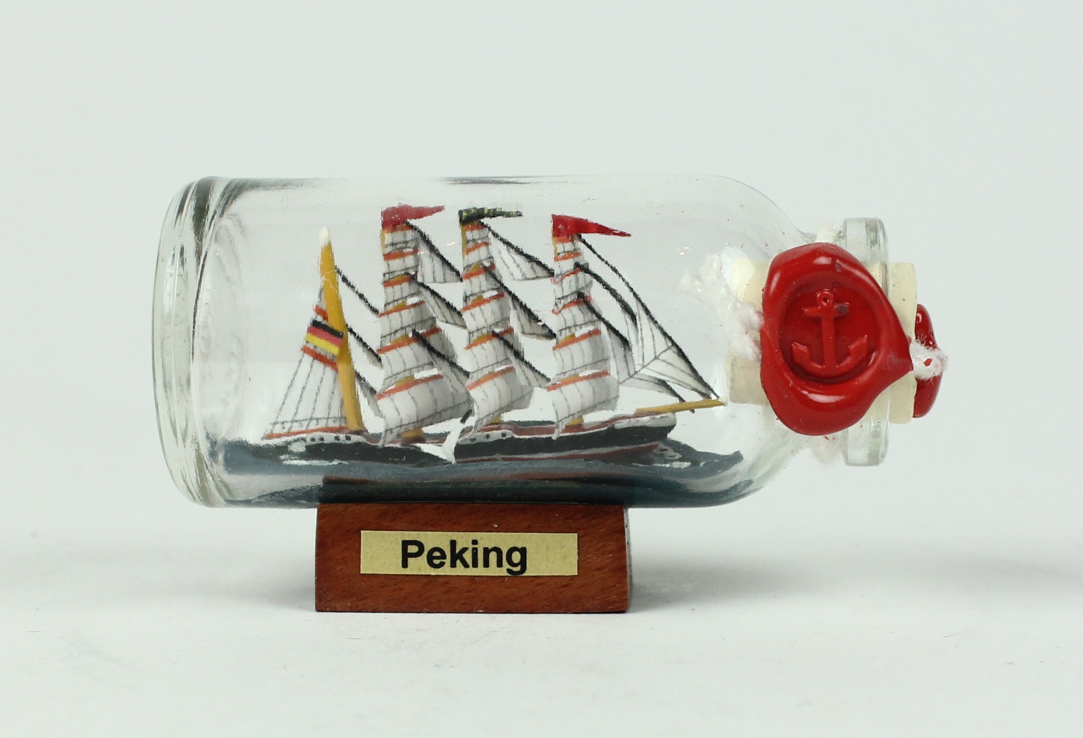 PEKING Museumsschiff aus Hamburg Mini Buddelschiff 10 ml 5x2 cm Flaschenschiff