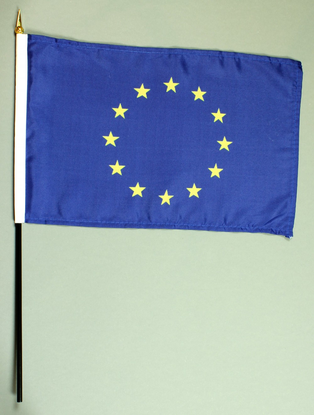 Tischflagge Europa Europarat 20x30 cm optional mit Tischflaggenständer aus Mahagoni Holz