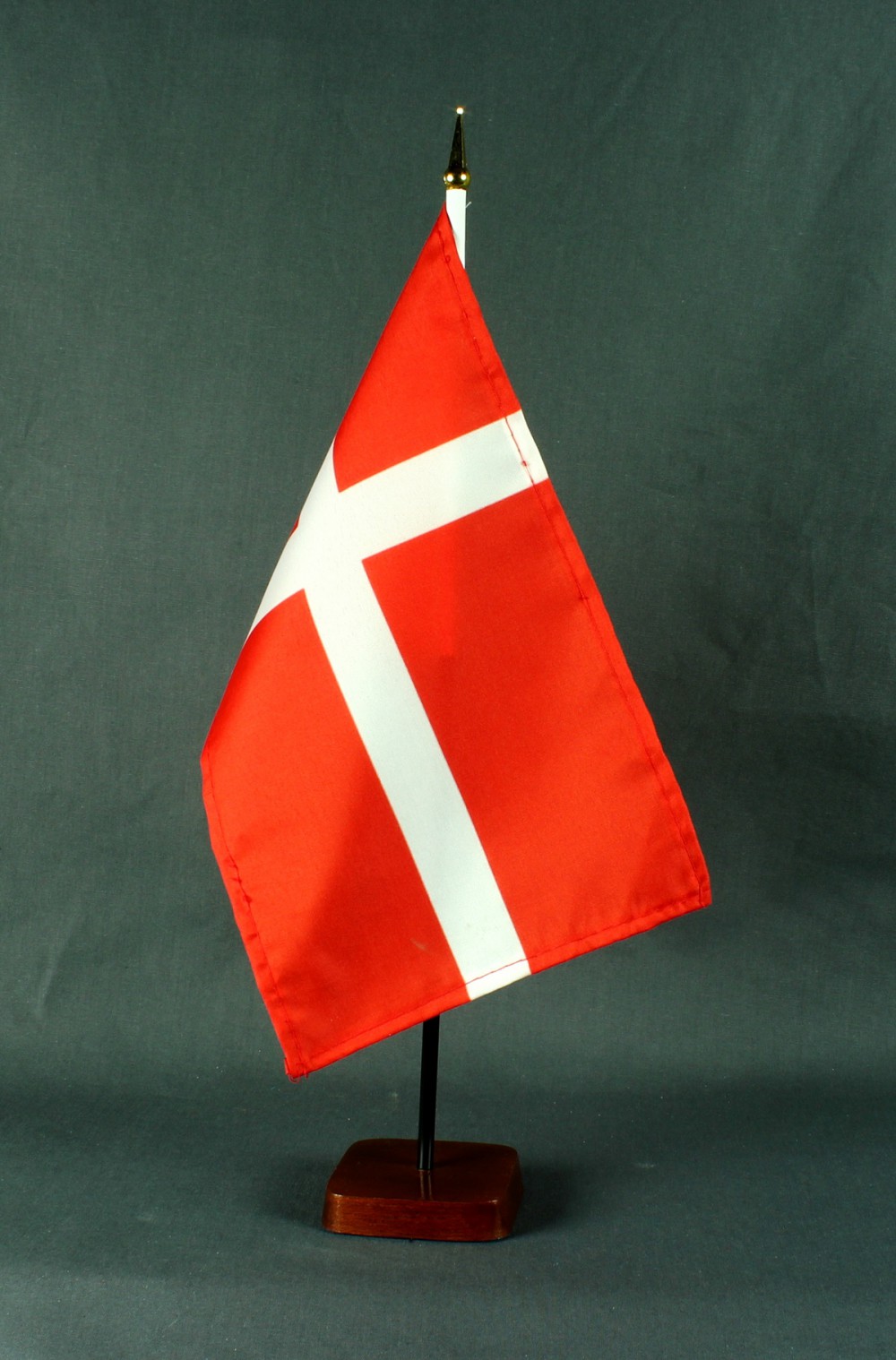 Tischflagge Dänemark 15x25 cm BASIC optional mit Tischflaggenständer