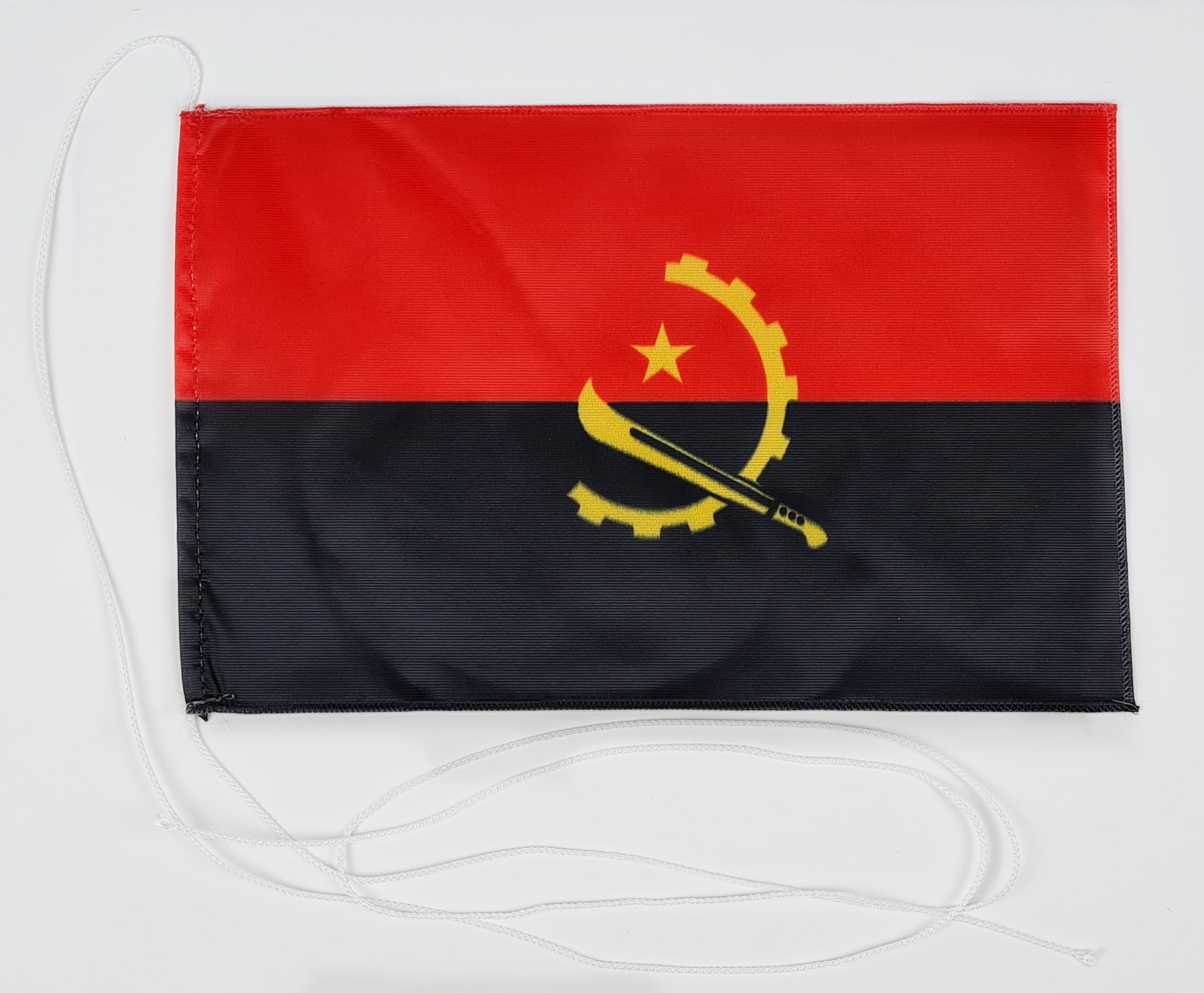 tischflagge-angolaSa2Uni3w9R1B2 Tischflagge Angola 25x15 cm optional mit Holz- oder Chromständer Tischfahne Tischfähnchen