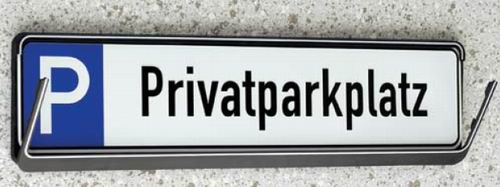 Wandhalterung für Parkplatzschilder 110x520 mm aus Kunststoff