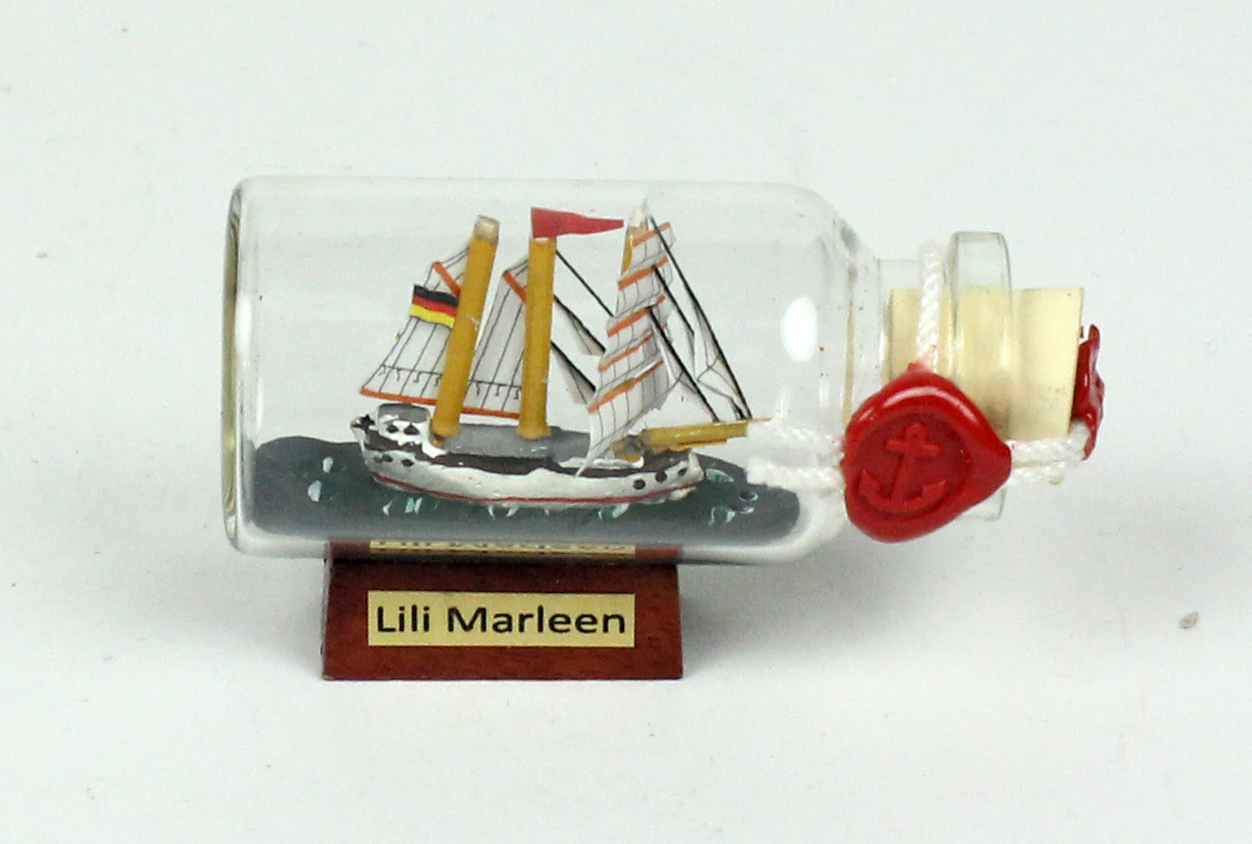 Lili Marleen Mini Buddelschiff 10 ml ca. 5 x 2 cm Flaschenschiff