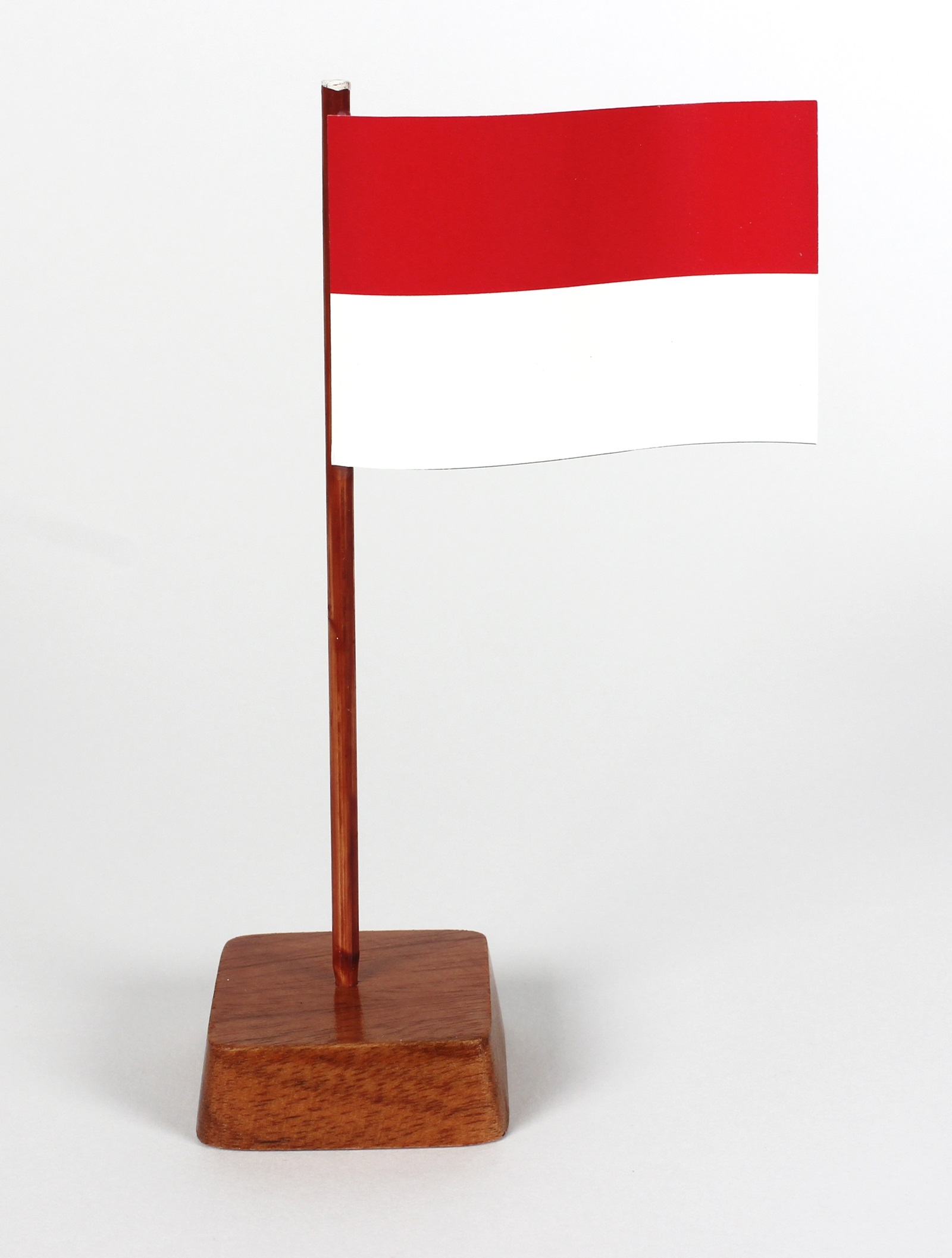 Mini Tischflagge Indonesien Höhe 13 cm Tischfähnchen