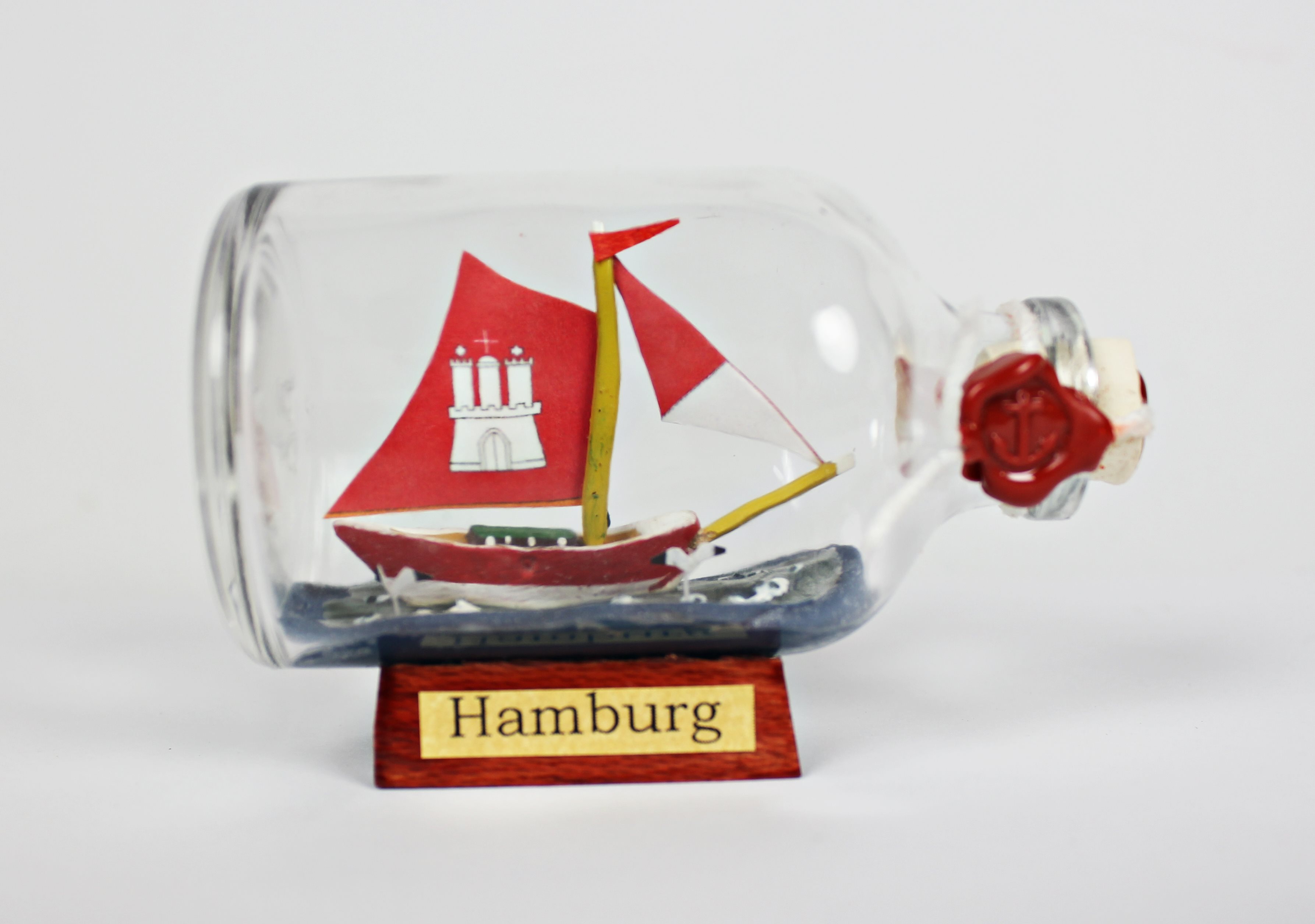 Hamburg Mini Buddelschiff 50 ml ca. 7,2 x 4,5 cm Flaschenschiff