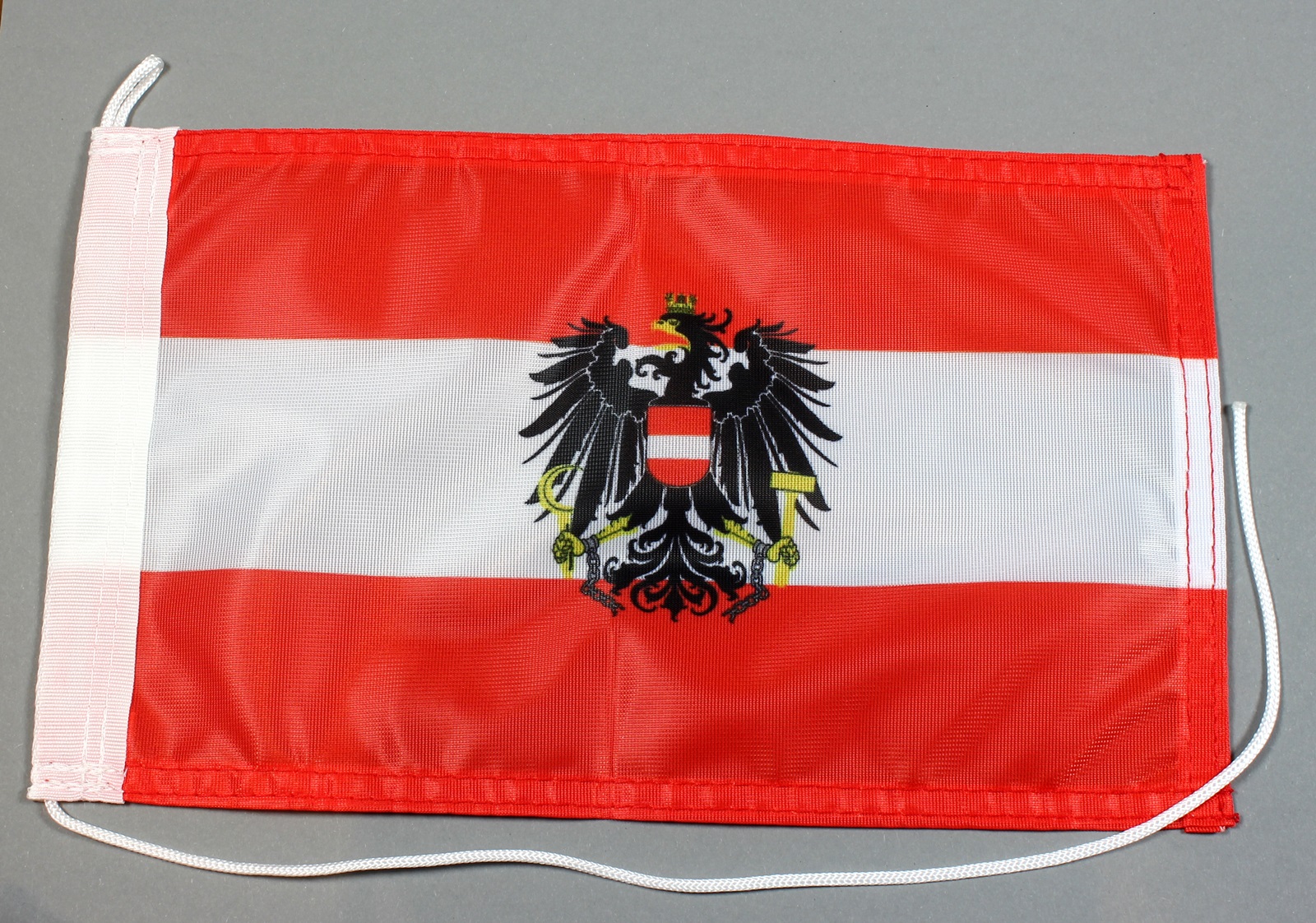 Bootsflagge : Österreich mit Adler Wappen 30x20 cm Motorradflagge