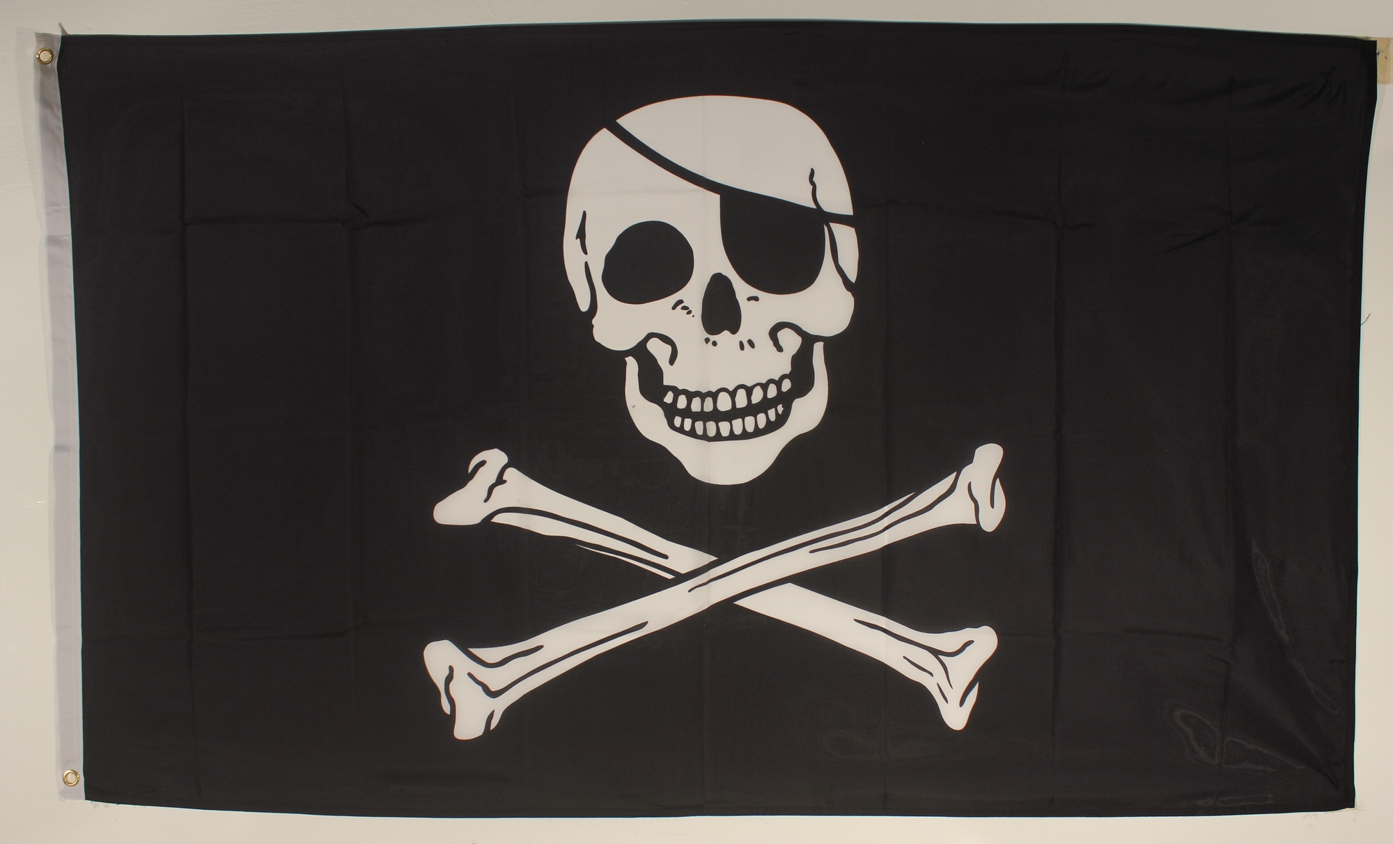 flagge-pirat-augenklappe