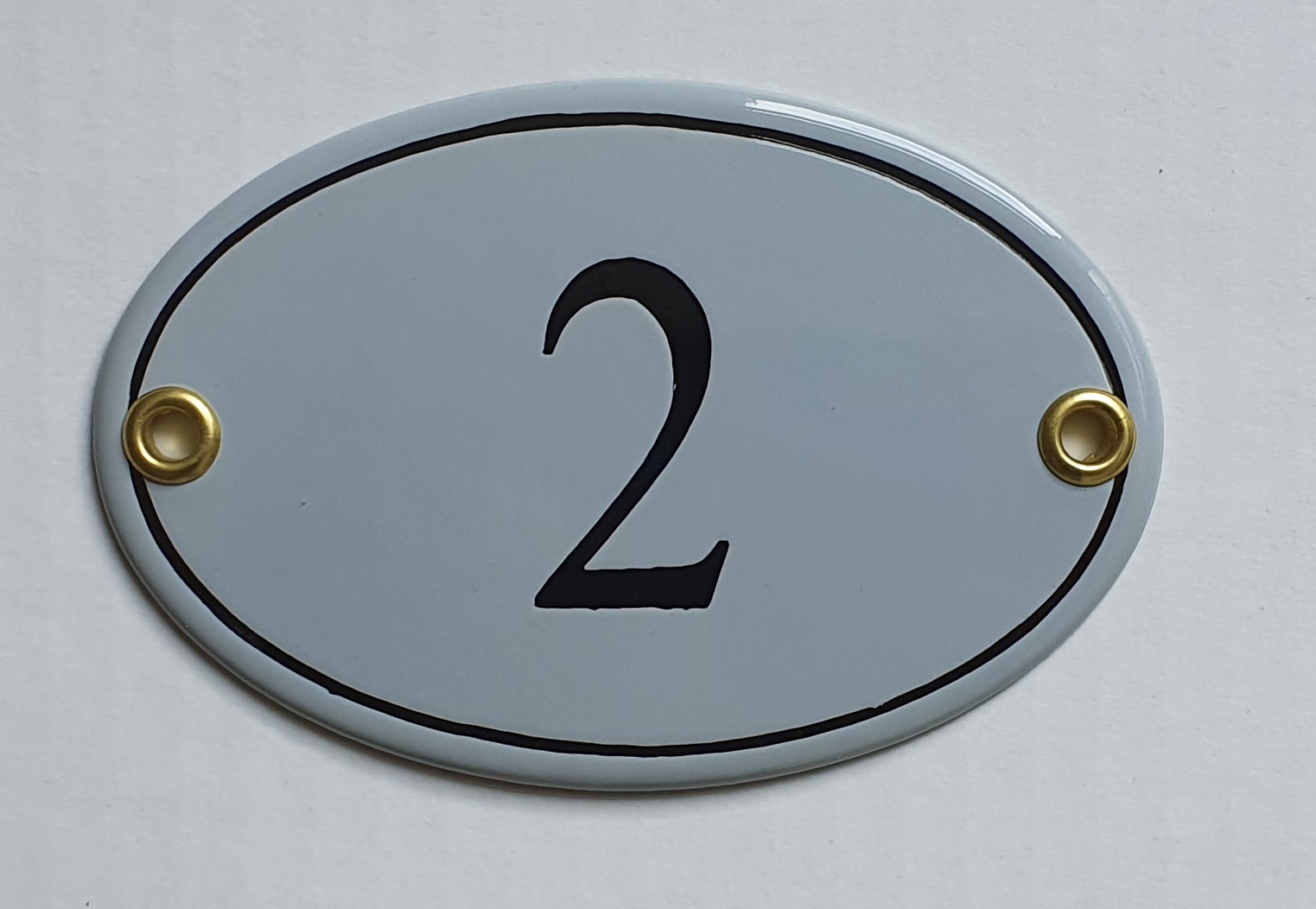 2-hellgrau Ovales Hausnummernschild 2 grau Serif 10,5x7 cm Emailleschild