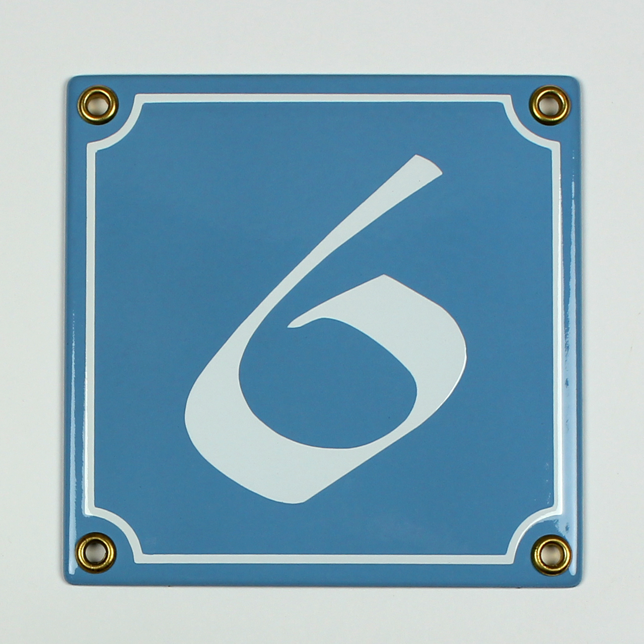 Hellblaue Hausnummern mit Altdeutscher Schwabacher Schrift mit Wunschtext