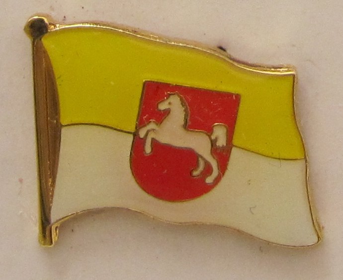 Pin Anstecker Flagge Fahne Hannover Pferd Stadtflagge Flaggenpin Button Badge Flaggen Clip Ansteckna