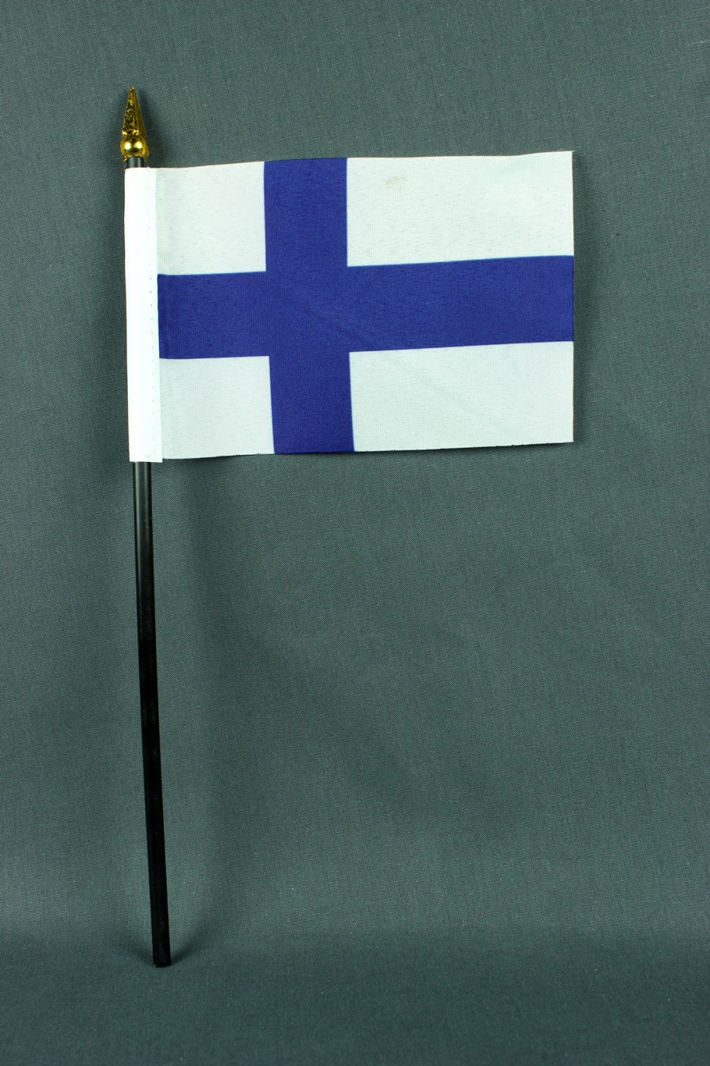 Kleine Tischflagge Finnland 10x15 cm optional mit Tischfähnchenständer