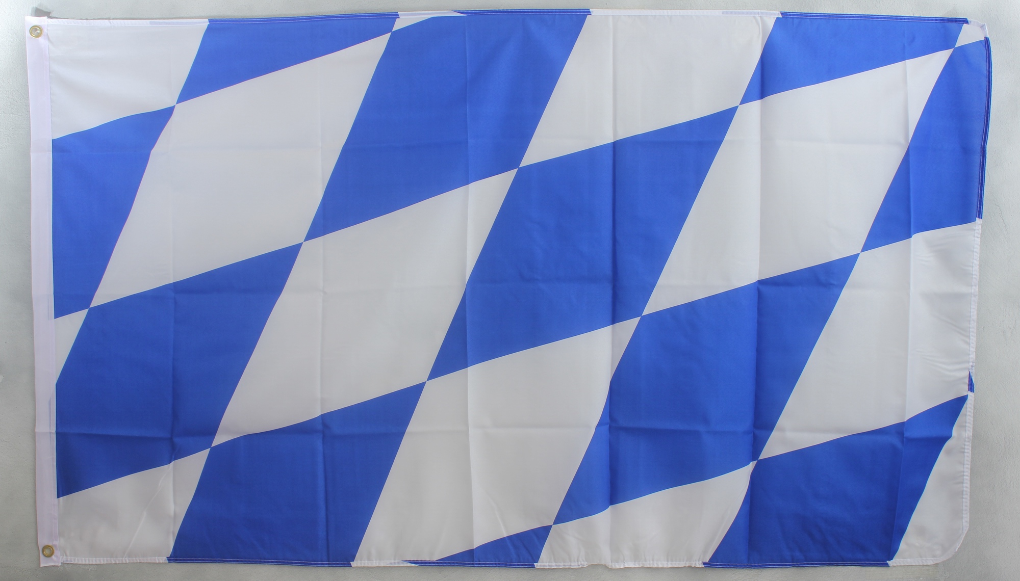 flagge-bayern-grosse-raute Bayern große Rauten Flagge Großformat 250 x 150 cm wetterfest
