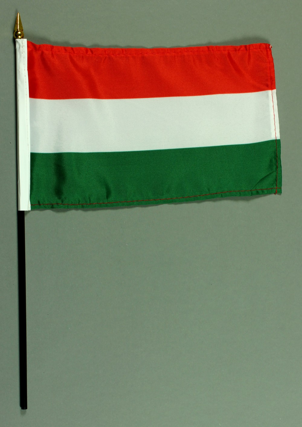 Tischflagge Ungarn 15x25 cm BASIC optional mit Tischflaggenständer